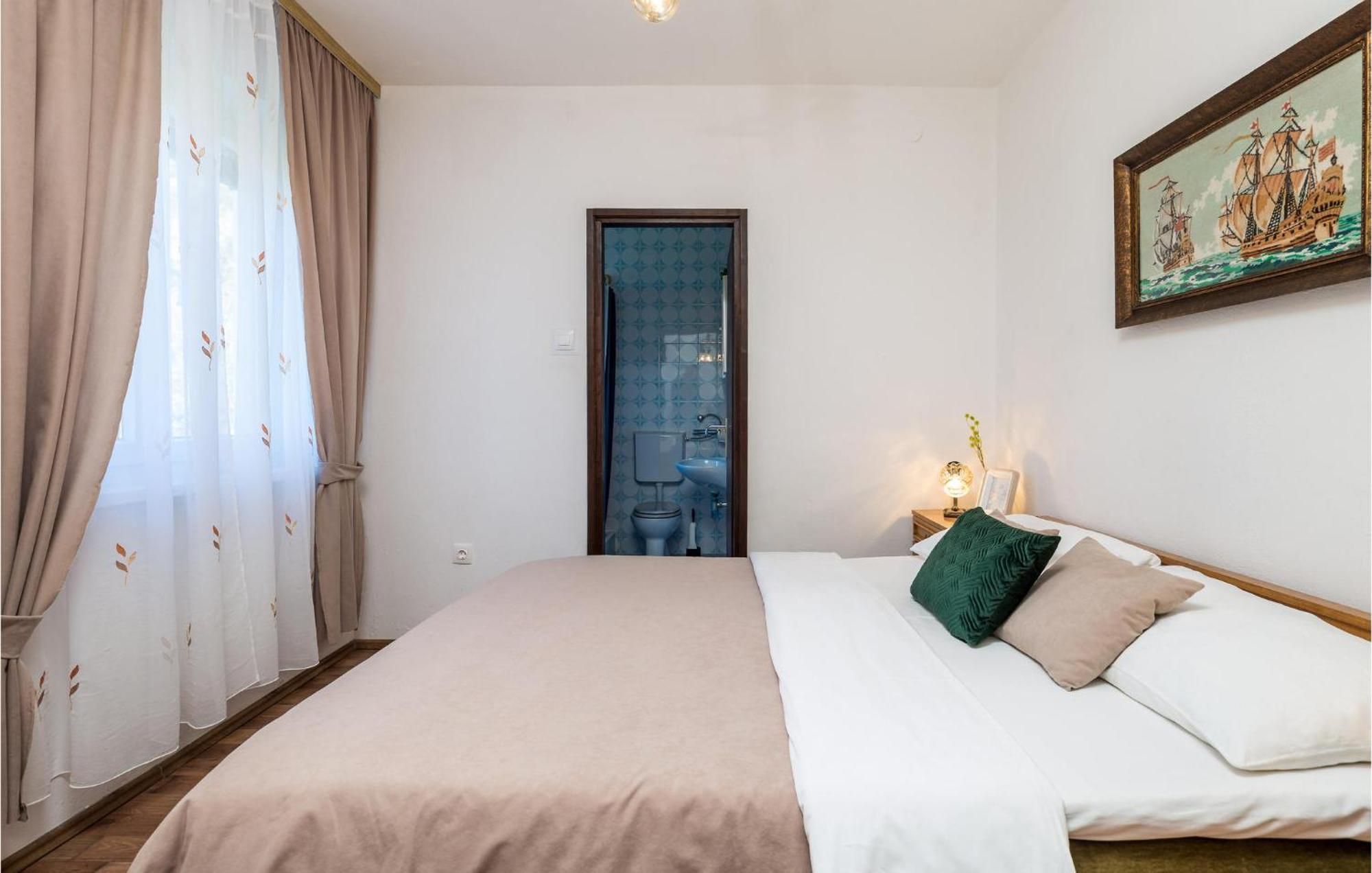 4 Bedroom Awesome Apartment In スヴェティ・ユライ エクステリア 写真