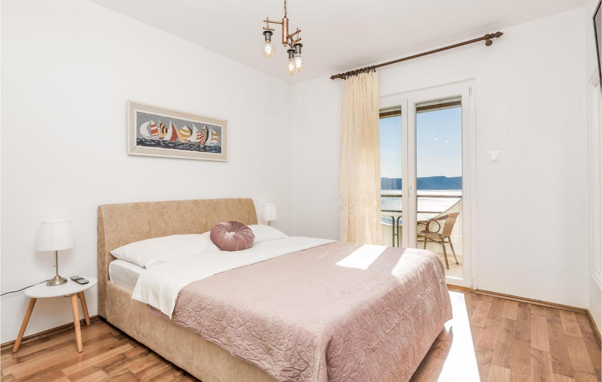 4 Bedroom Awesome Apartment In スヴェティ・ユライ エクステリア 写真